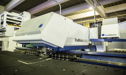 梅田工業の設備1