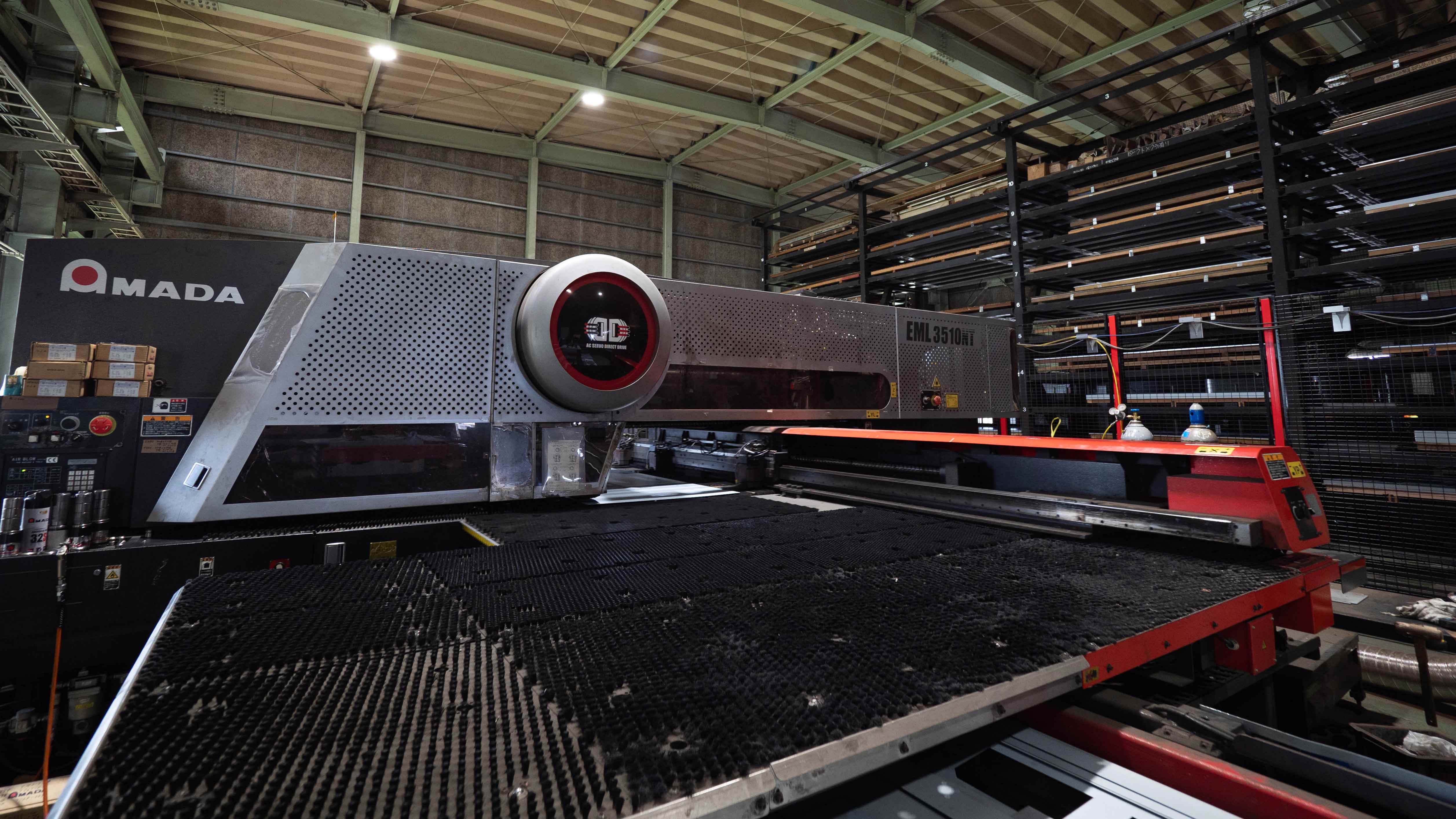 サトルネス工機の設備